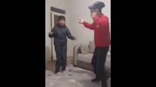 Fena patlamalık yabancı oynuyolar!