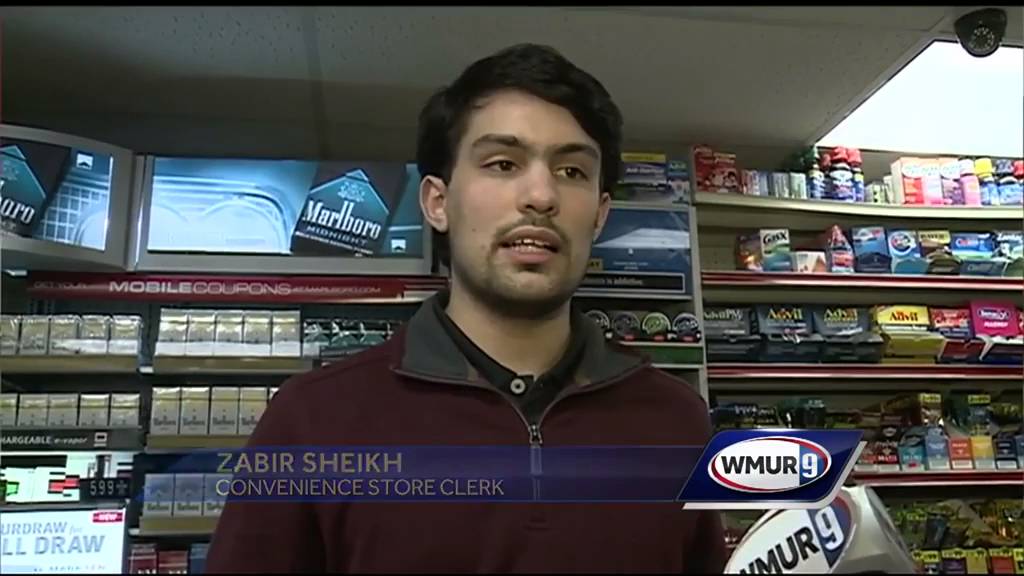 Manchester store clerk fights back against robber - YouTube
