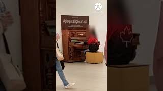 공항에서 (시크릿) 피아노 치기  *매우짧음주의* / Playing piano at the airport