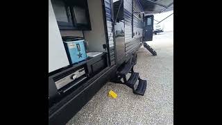 FOREST RIVER CHEROKEE 324TS MASSIVE BUNK HOUSE ON CLEARANCE 👍 by AOK RVs 69 views 5 months ago 2 minutes, 47 seconds