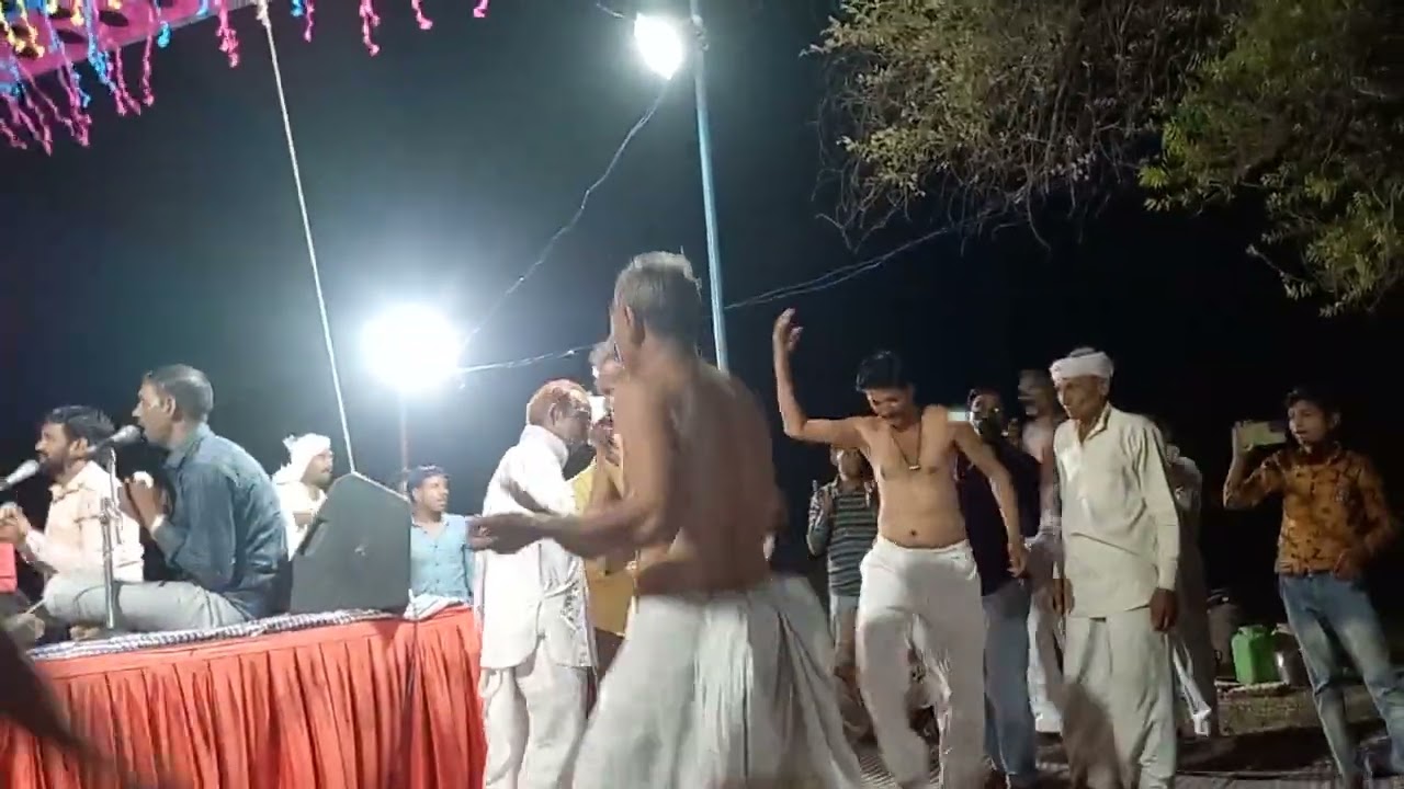 (देवी तूक लावागं पावणी भवानी गणगौर माता गरबी)महेश भाई मुकाती काली बावड़ी (छितरी) का प्रोग्राम