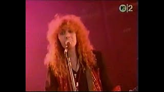 Watch Autograph She Never Looked That Good For Me video