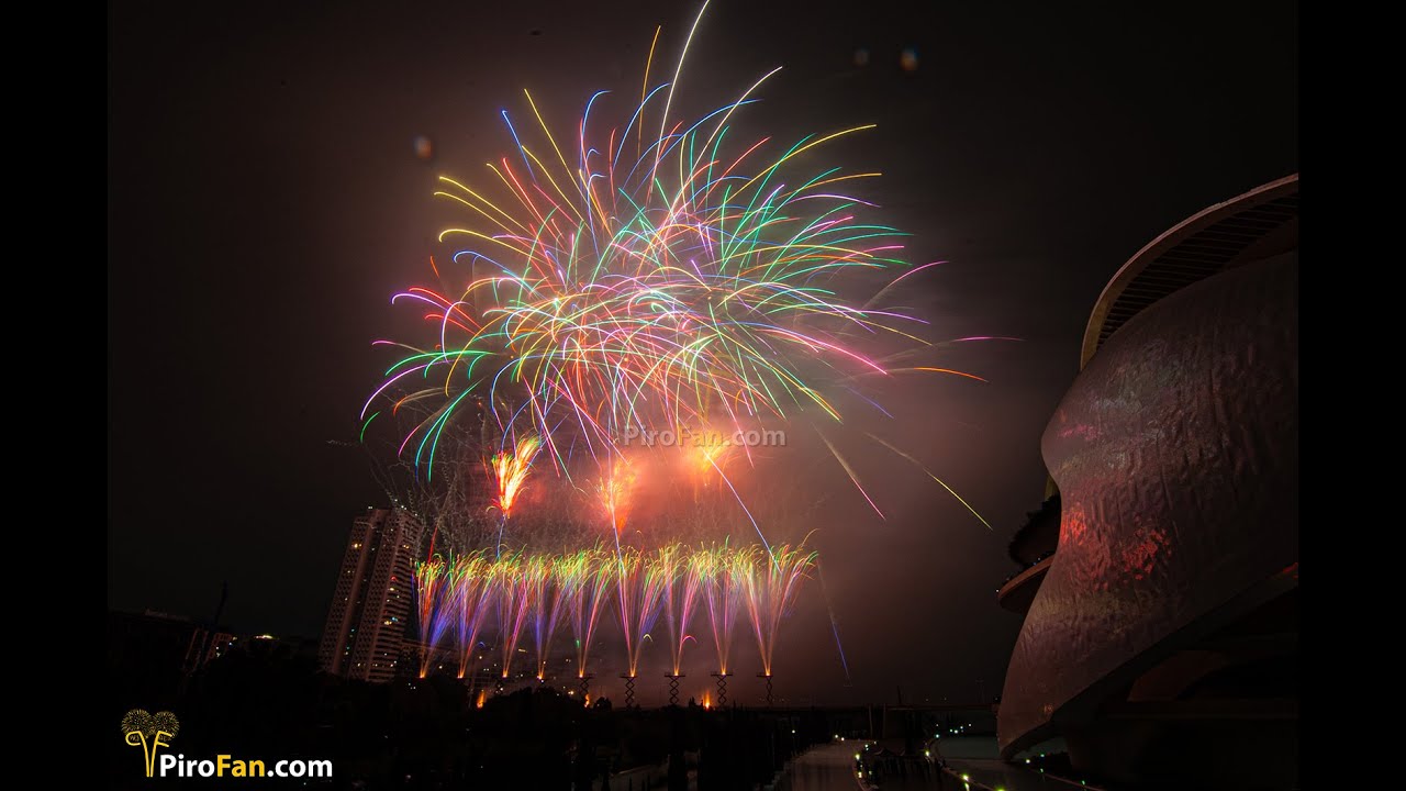 Pirotecnia Hermanos Caballer - Nit del Foc Fallas 2025