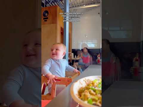 Baby Playing With Strangers Baby Kindness Friendlypeople Usa