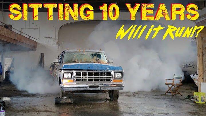 Cette vieille Ford fonctionnera-t-elle après 10 ans dans un gymnase abandonné !?