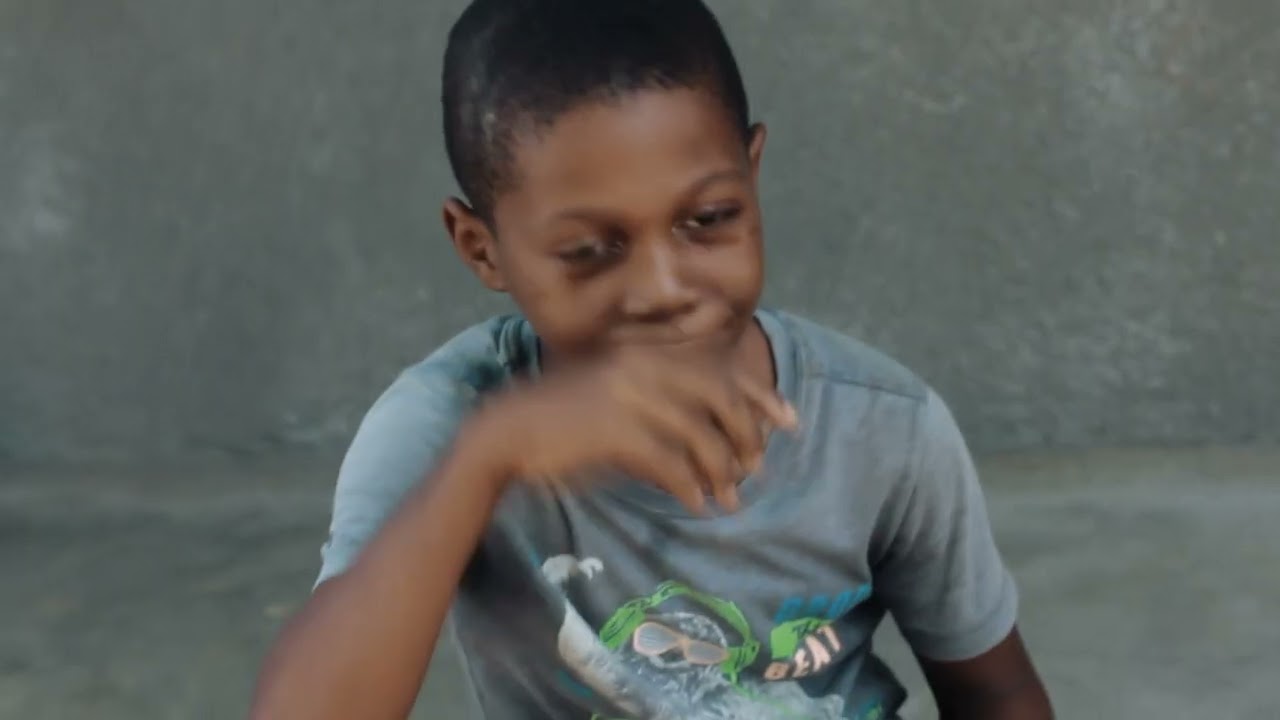 Loyro de Djunny - Essire   (Oficial Video) By  B.Pro Filmes