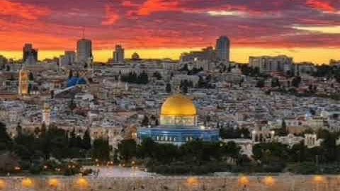 سورة الفلق بصوت الشيخ ماهر المعيقلي  Surah Al Falaq Sheikh Maher Al Muaiqly