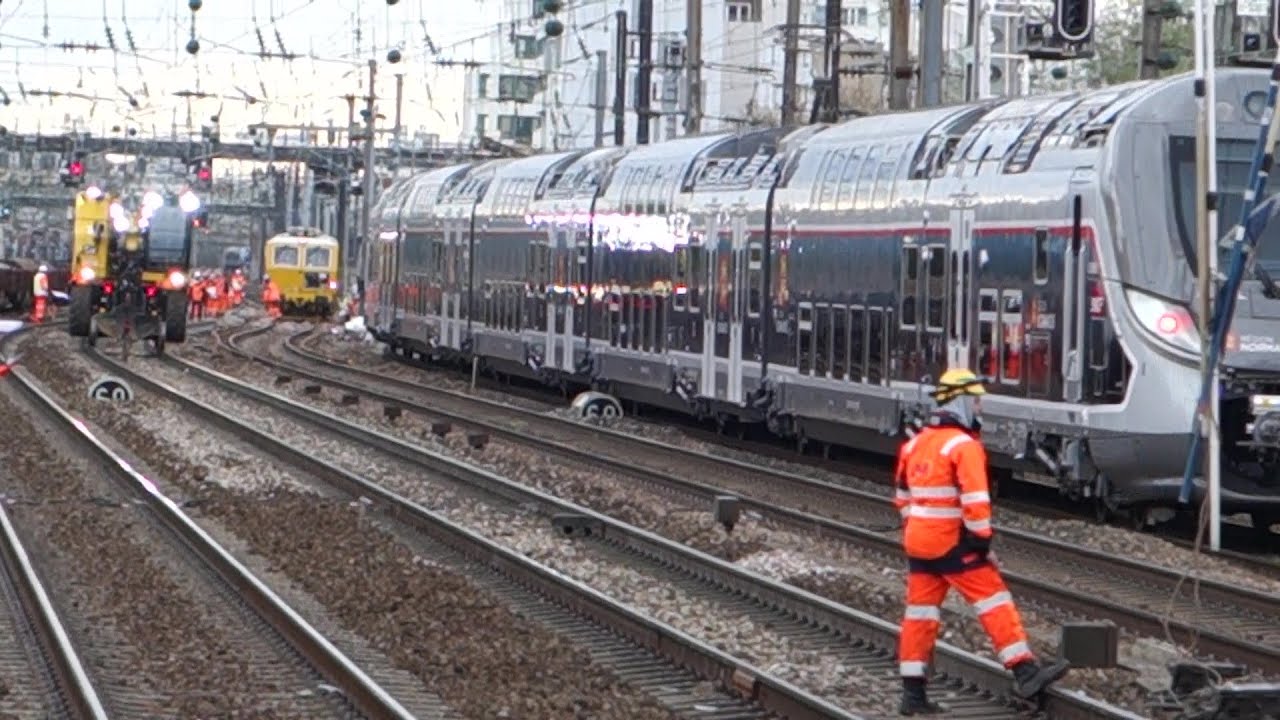 Nouveau Bombardier Regio2N 2021 Normandie | Klaxons & train de travaux sur le Transilien + Vossloh