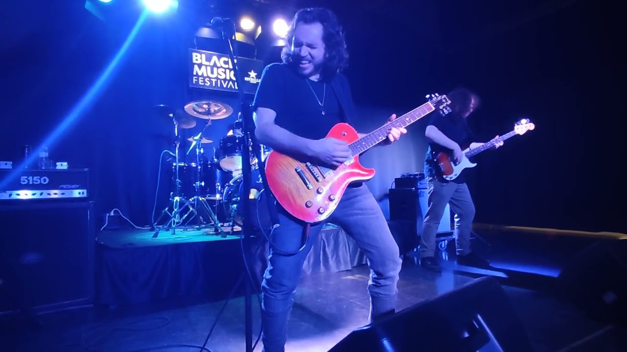 ERIC STECKEL -When ignorance turns to bliss- 