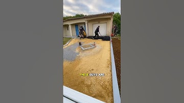 Genius Asphalt Installation 😲 #shorts (@perenia_poitiers)