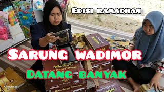 Download lagu Berbagai macam Sarung wadimor banyak pilihan motif dan warna
