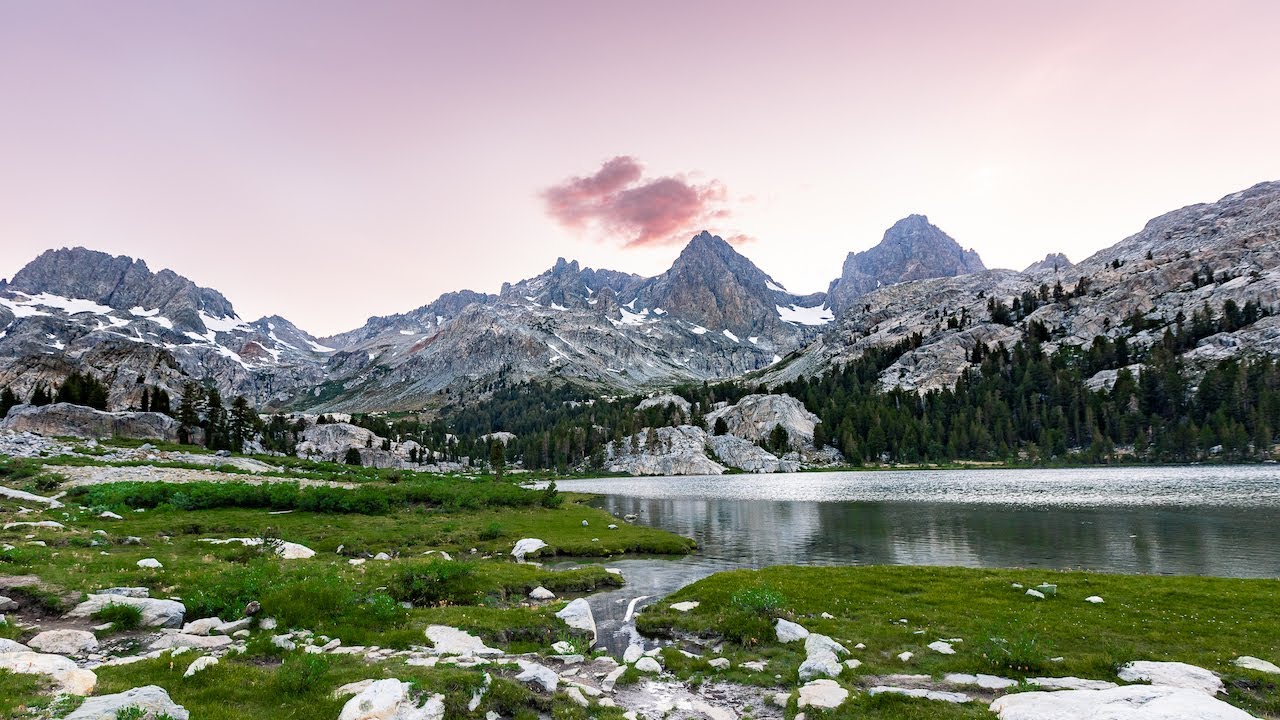 Hiking to Ediza Lake & Minarets via Shadow Creek Trail | Loyal Kinfolk Travel