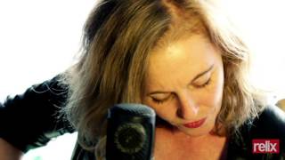 "Dusty Old Man" | Tift Merritt | 11/16/16 | Relix Studio Sessions chords