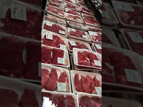 Shorts Beef Meat Ground Beef Steaks In American Grocery Store 