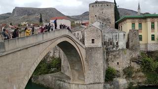 Mostar | Bosna Hersek |6| Adam köprüden atladı | Mostar Köprüsü | Stari most at Mostar