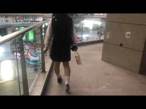 Wearing only one shoe to buy coffee