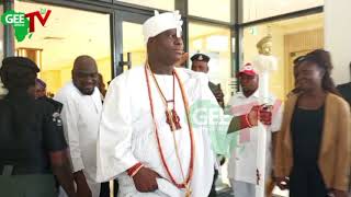 Ooni Of Ife, Oba Adeyeye Enitan Steps Out At Abuja Continental Hotel As His Lovers ....