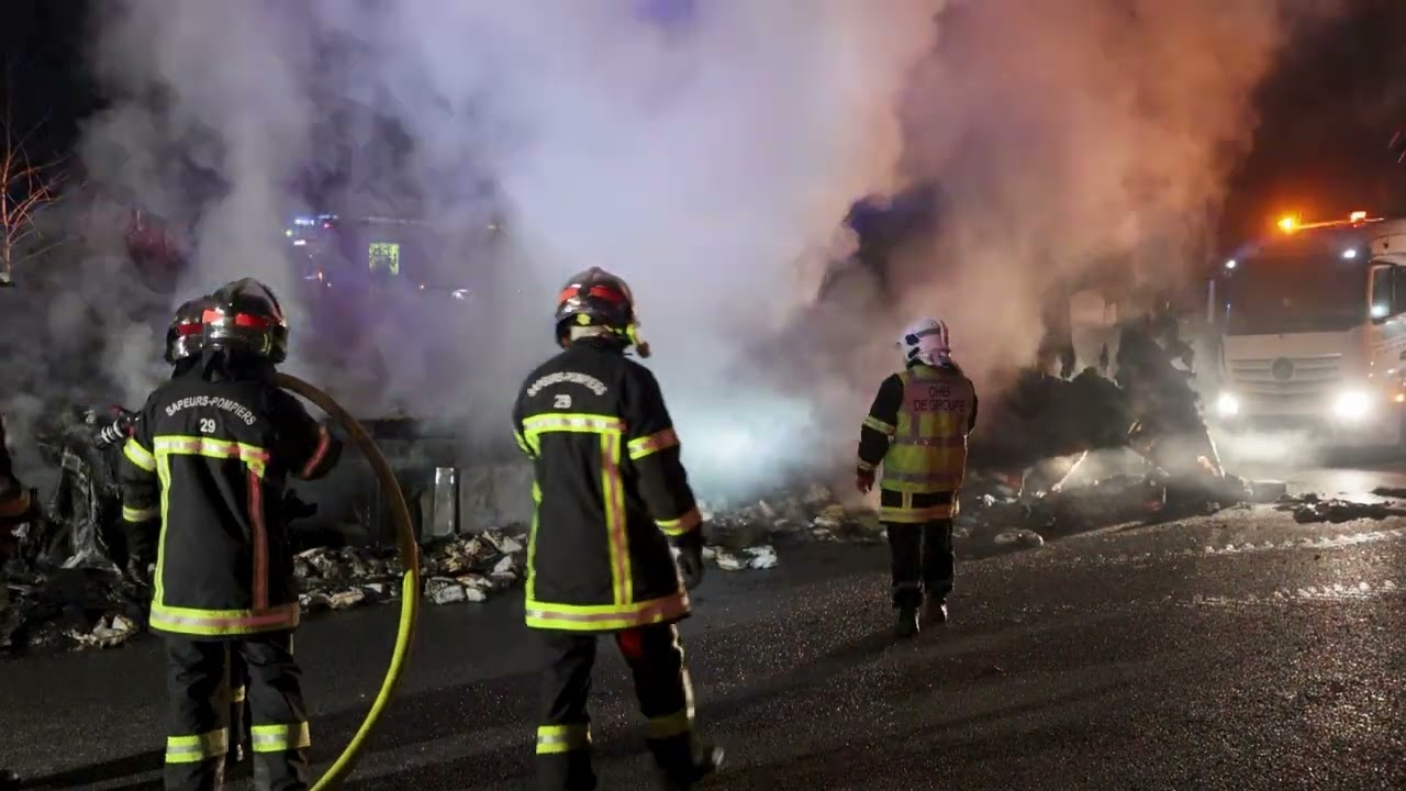 Feu de poids lourd à Quimperlé - 09/12/2022