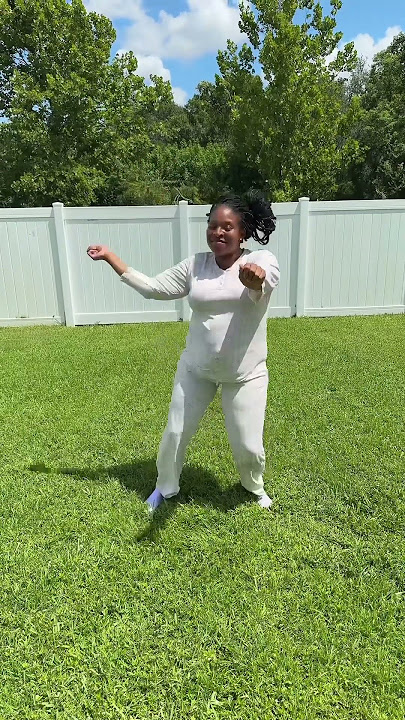 AUNTIE PEACHES 🍑 HAS ENTERED THE CHAT 🤣🤣🤣