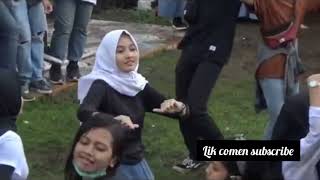 nyobain yang viral ❗ joget tiktok cewek jilbab putih #short