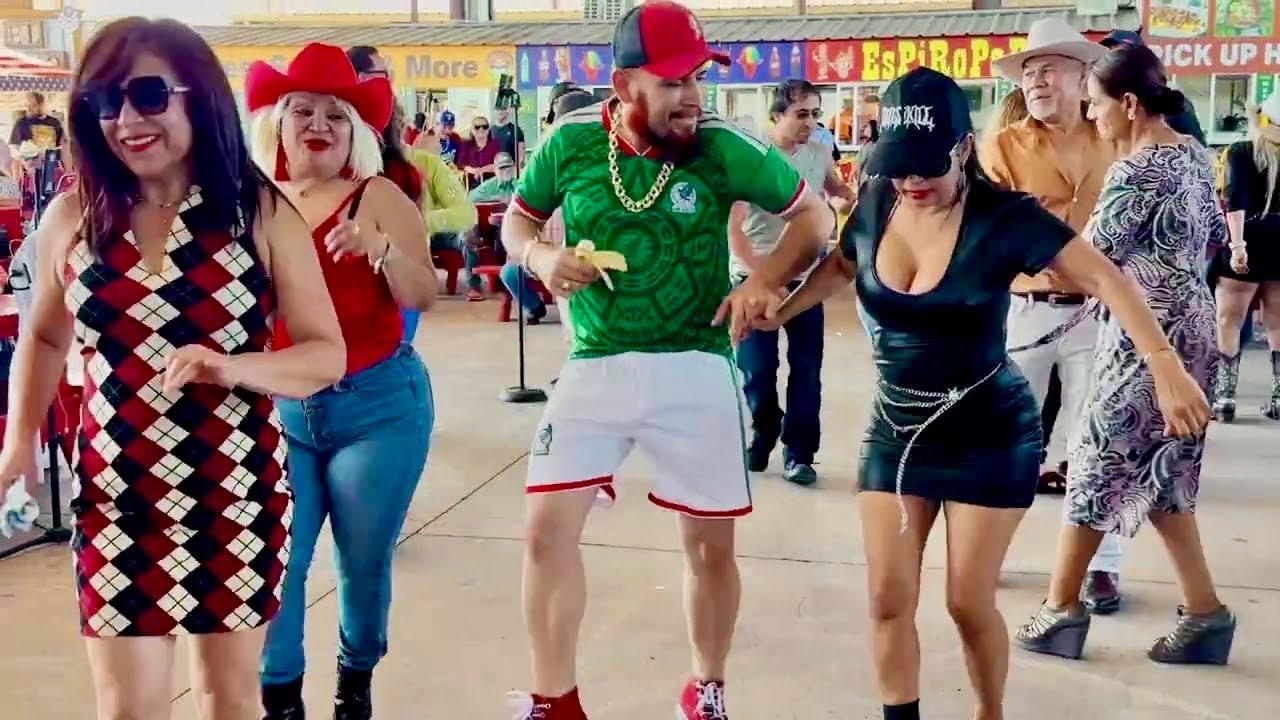 Sabado de baile en la pulga de Álamo Texas RGV 