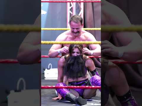 DONNA BARBUTA sempre PIACIUTA!!! #siw #wrestling