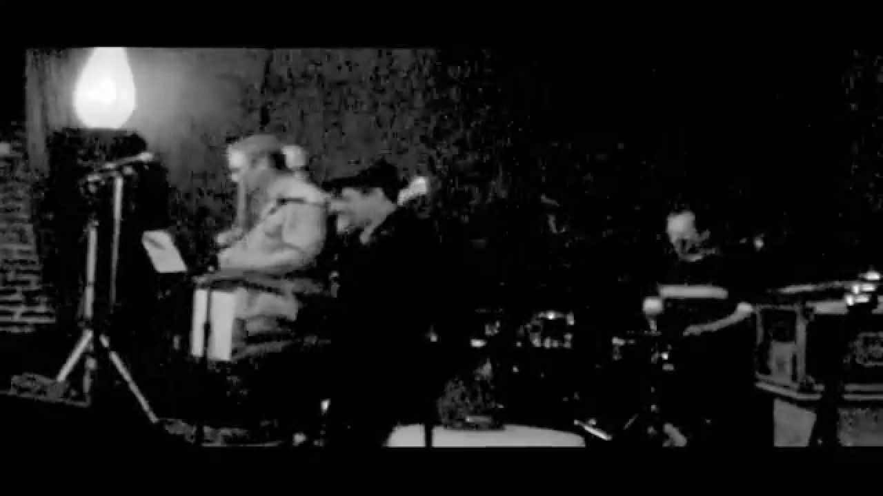 monkey bars compare and contrast by Ed and The Boats YouTube