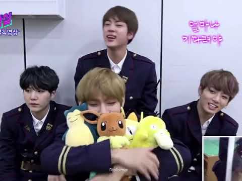 V loves toys💜