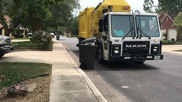 Summer: Mack LR Heil Durapack Python 423718