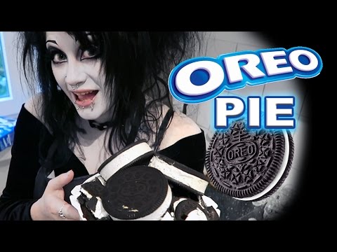 GIANT OREO ICE-CREAM PIE | Black Friday