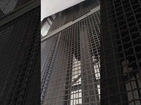 Transporta elevator riding