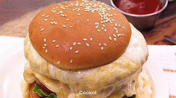 ¿Qué queso se utiliza en la hamburguesa?