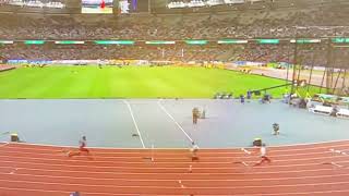 Men 400m hurdle world championship. Karsten Warholm skip Jumping over the 2nd hurdle?