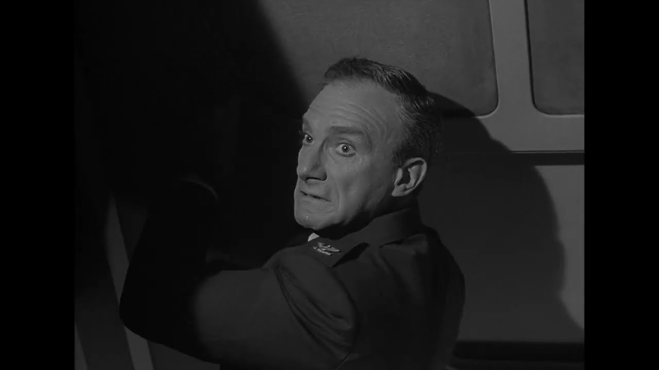 The Jupiter 2 Lifts Off - Lost in Space