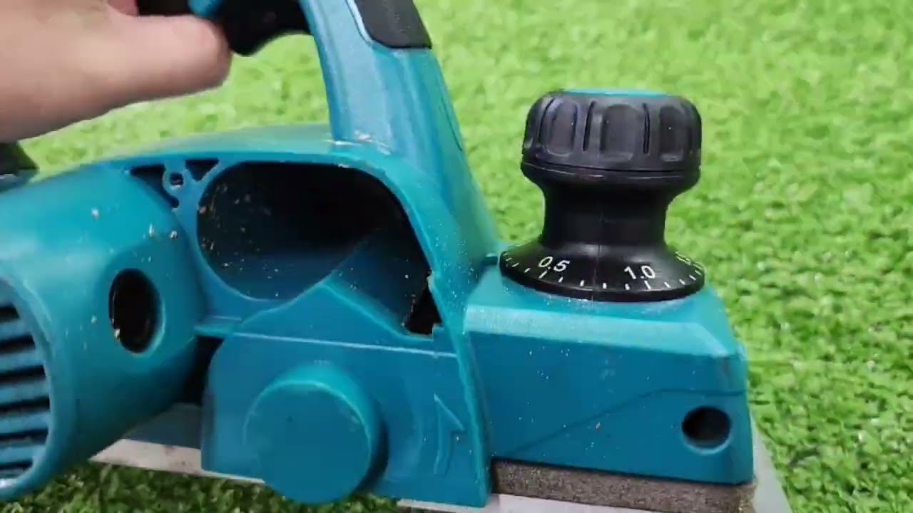 マキタ makita 82㎜カンナ KP0800A 工具一番館富士店【工具買取/販売