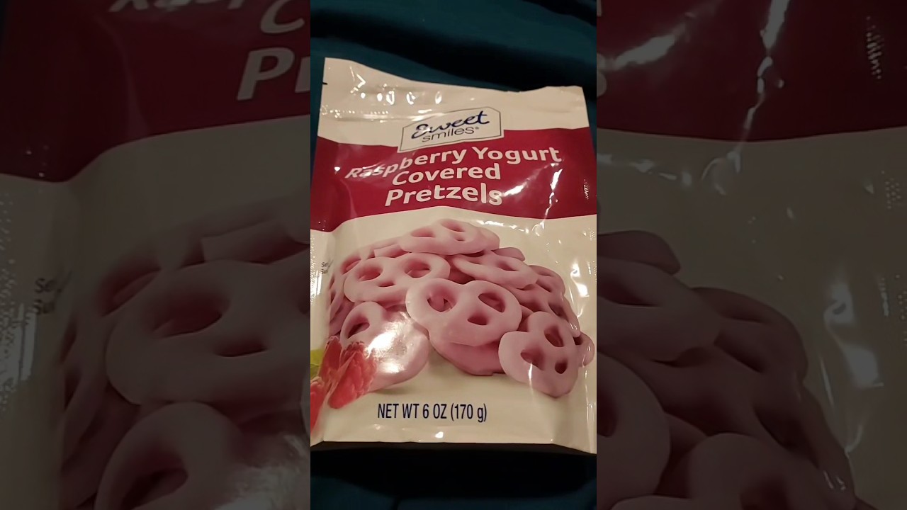 Обзоры закусок и конфет от Mini Josh 🍇🍦🥨 Крендельки Sweet Smiles (бренд DG) в малиновой йогуртово...