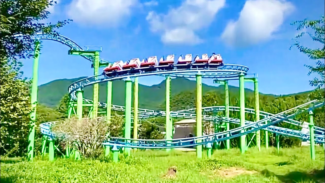 スーパーコースター / 秋吉台自然動物公園サファリランド - YouTube