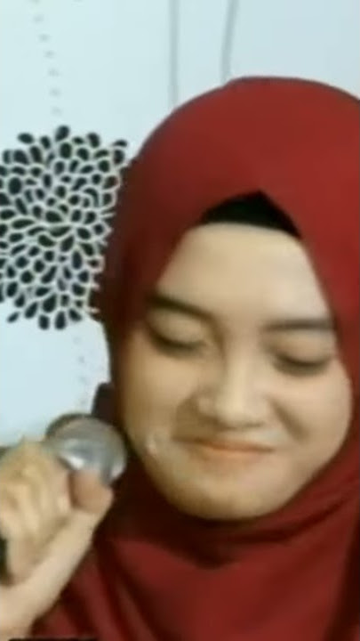 Ratu Pantun Lucu FAIRUZ GHINA