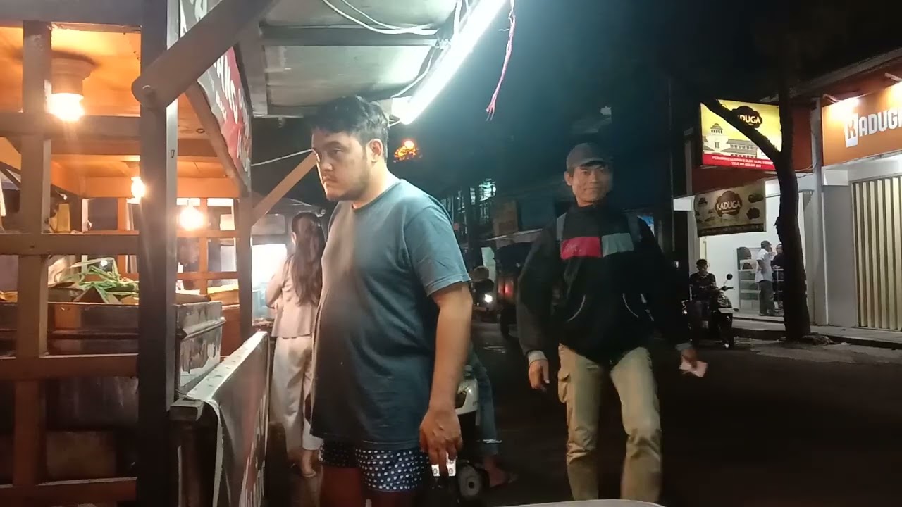 @ngontel lagi dagang kopi dimalam imlek