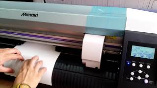 PLOTTER DE CORTE MIMAKI / CARGA DE MATERIAL VINILOS TEXTILES
