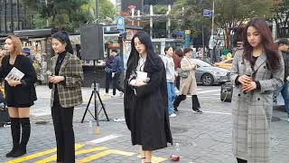 [4K] 181027 #에이브릴 #ABRY #에이브릴명동버스킹 #잠을잘수없어서 [직캠/FANCAM]