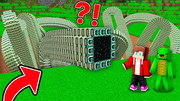 JJ and Mikey Found The LONGEST CURSED ENDER PORTAL in Minecraft Maizen!