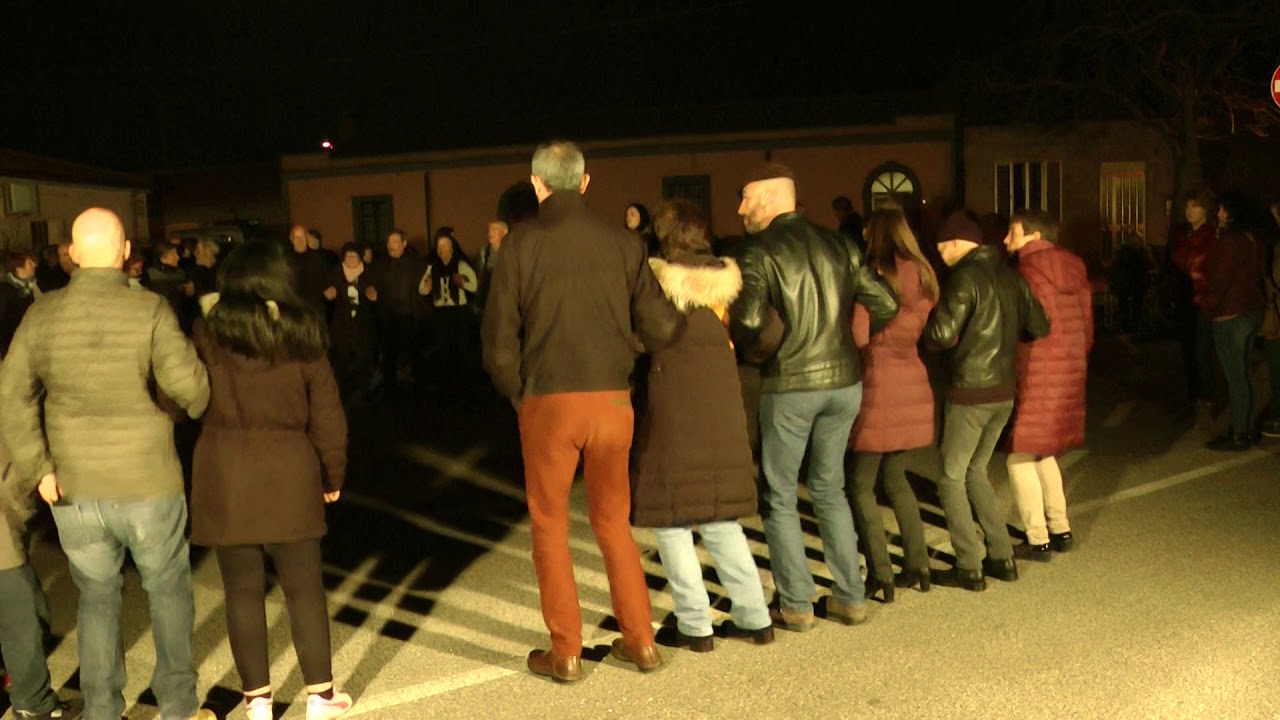 ==Mariantonietta Bosu==     =ballo di Ottana=