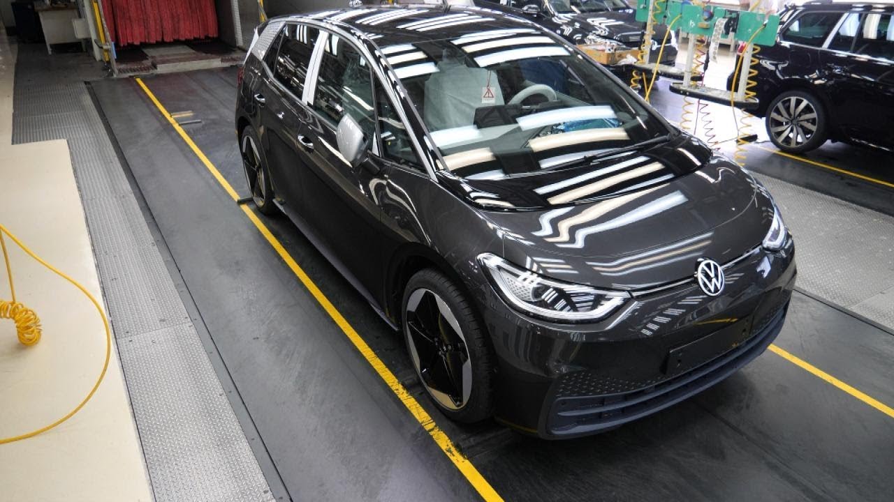 Volkswagen Id3 Produktionsstart In Zwickau Youtube
