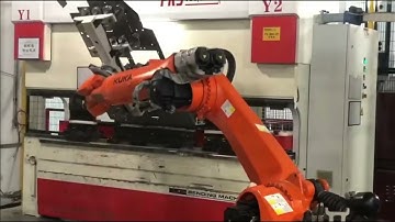 💥💥💥**Precision Redefined: KUKA Robots + 7th Axis Master Complex Sheet Metal Bending!**