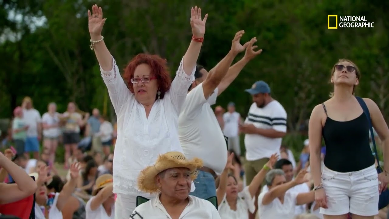¿Cuándo baja la serpiente en Chichén Itzá? | Equinoccio de Primavera | National Geographic