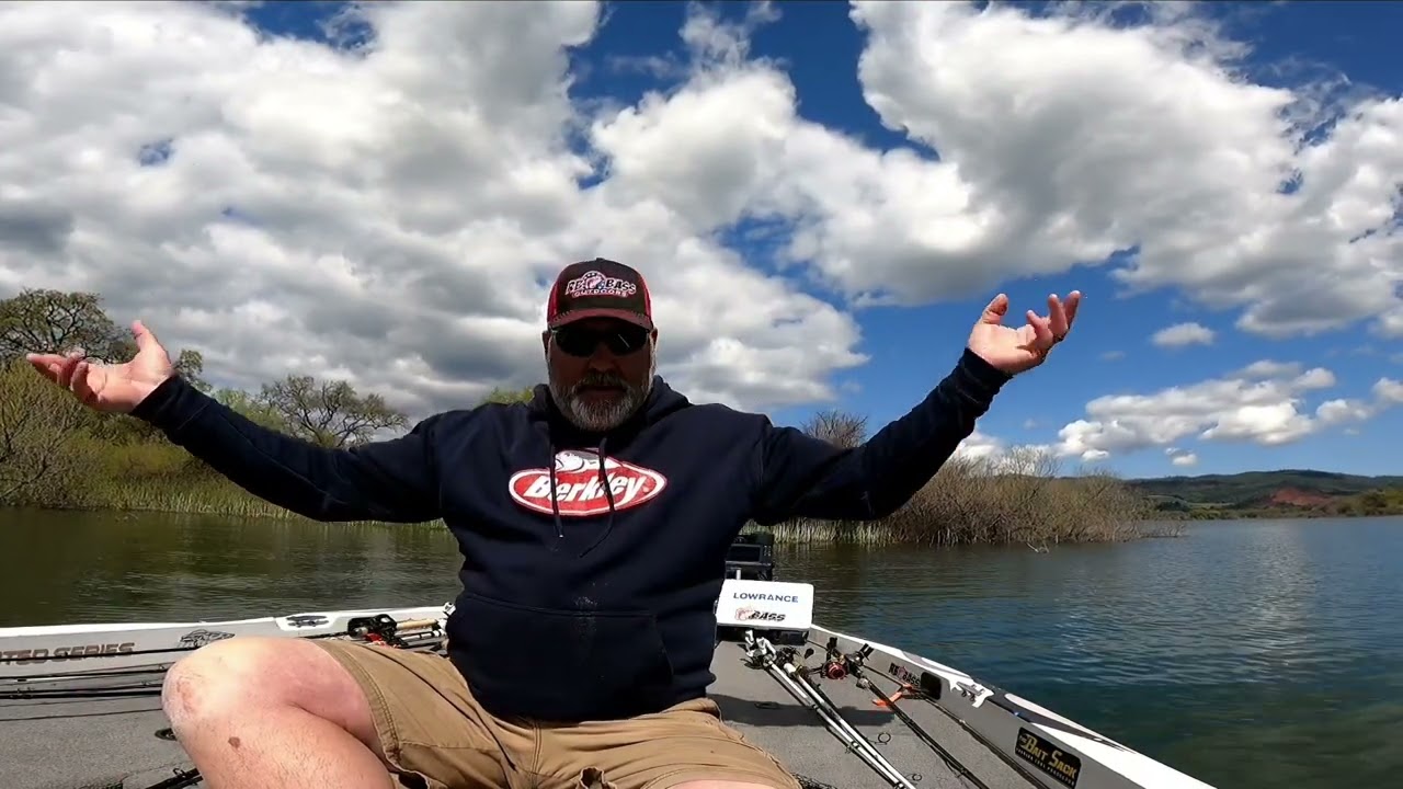 Big Baits = Big Bass .Clear Lake fishing report 4-3-2025#rbbass #basshounds #BigBass
