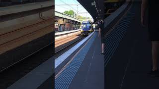 Lets Go On A Train Ride On Nsw Trainlink H-Set Oscar