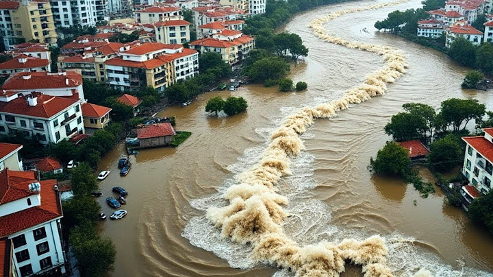 🚨 This was the "TSUNAMI" that devastated Valencia (SPAIN), Storm DANA (Floods and Rains 2024)