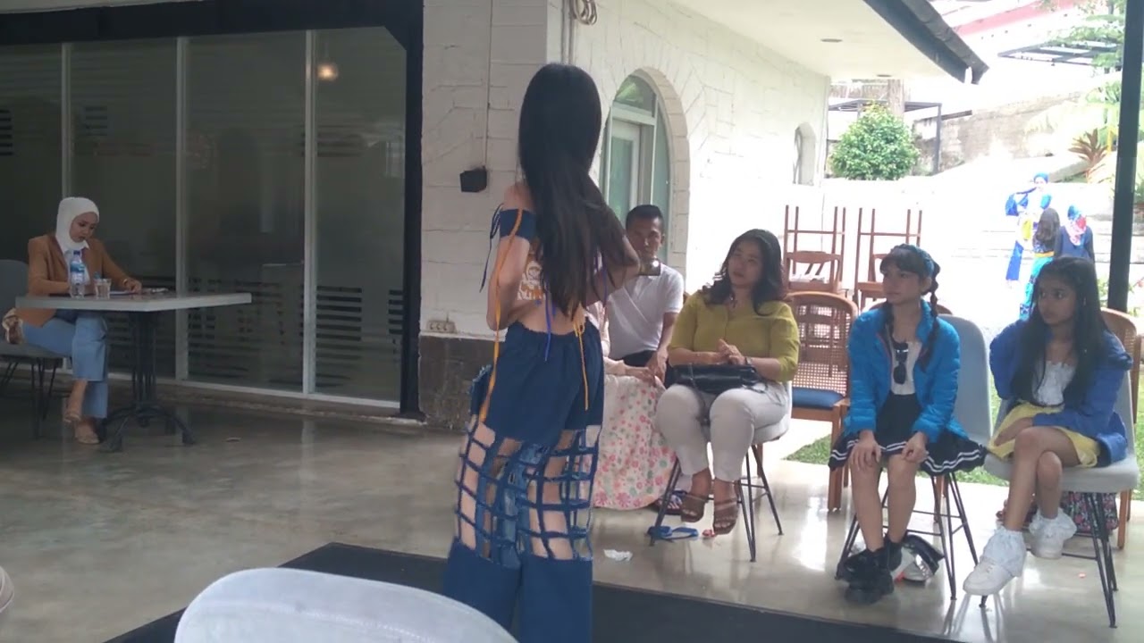 Penampilan Adikku Di Mr Roastman Experience